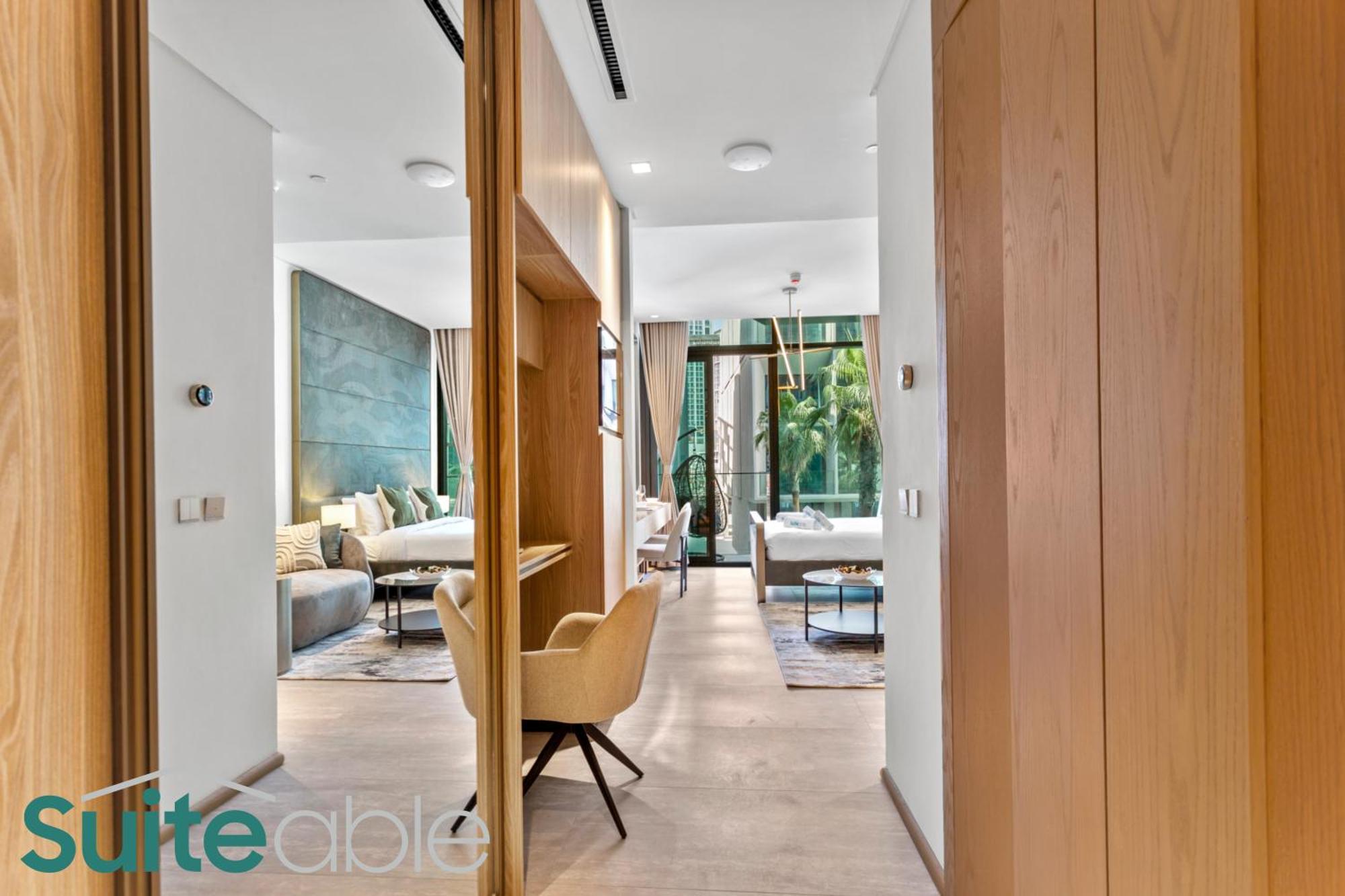 Vibrant & Exclusive Pool View In Autograph Apartment